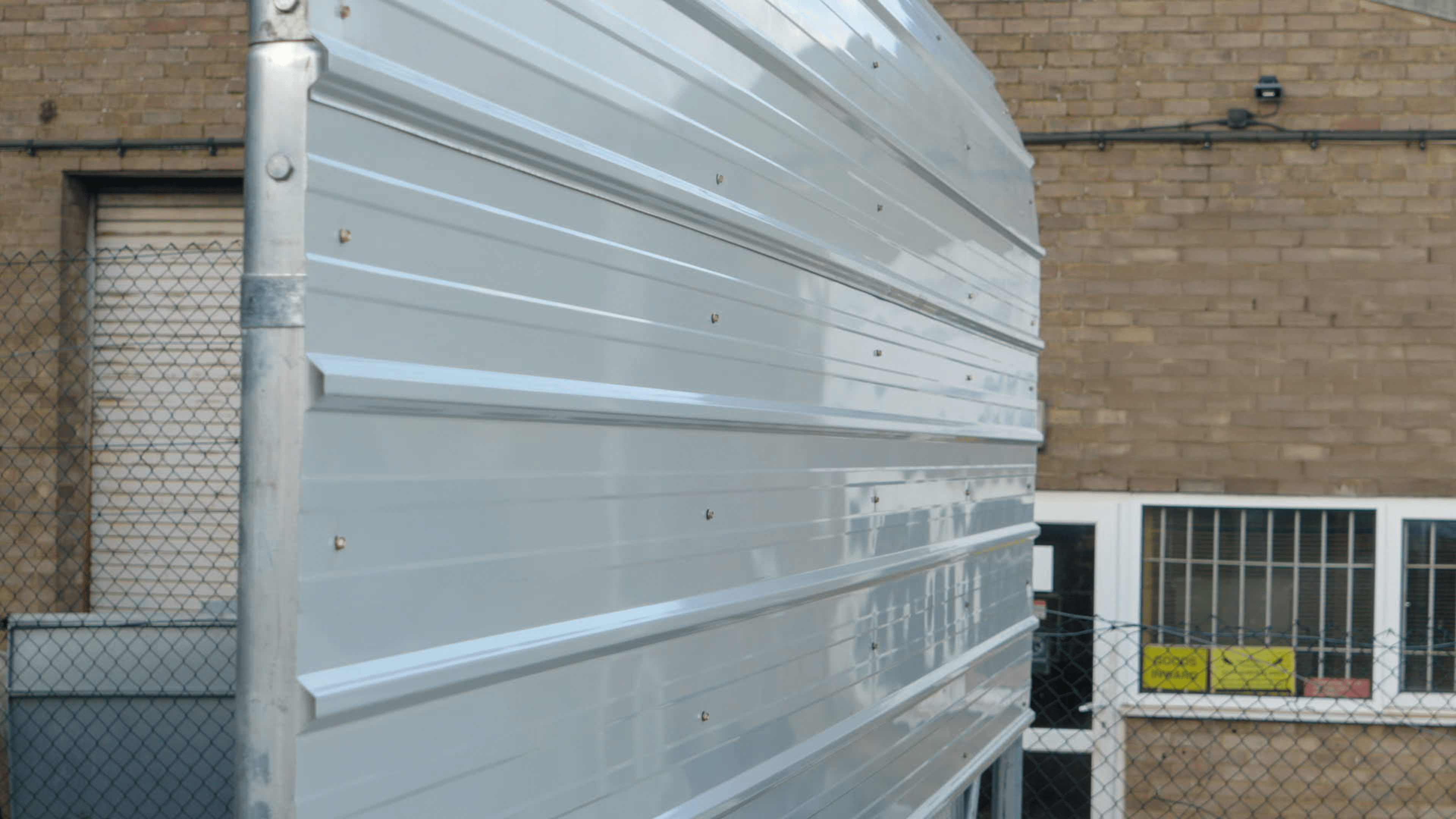 Pensilina per posto auto coperto