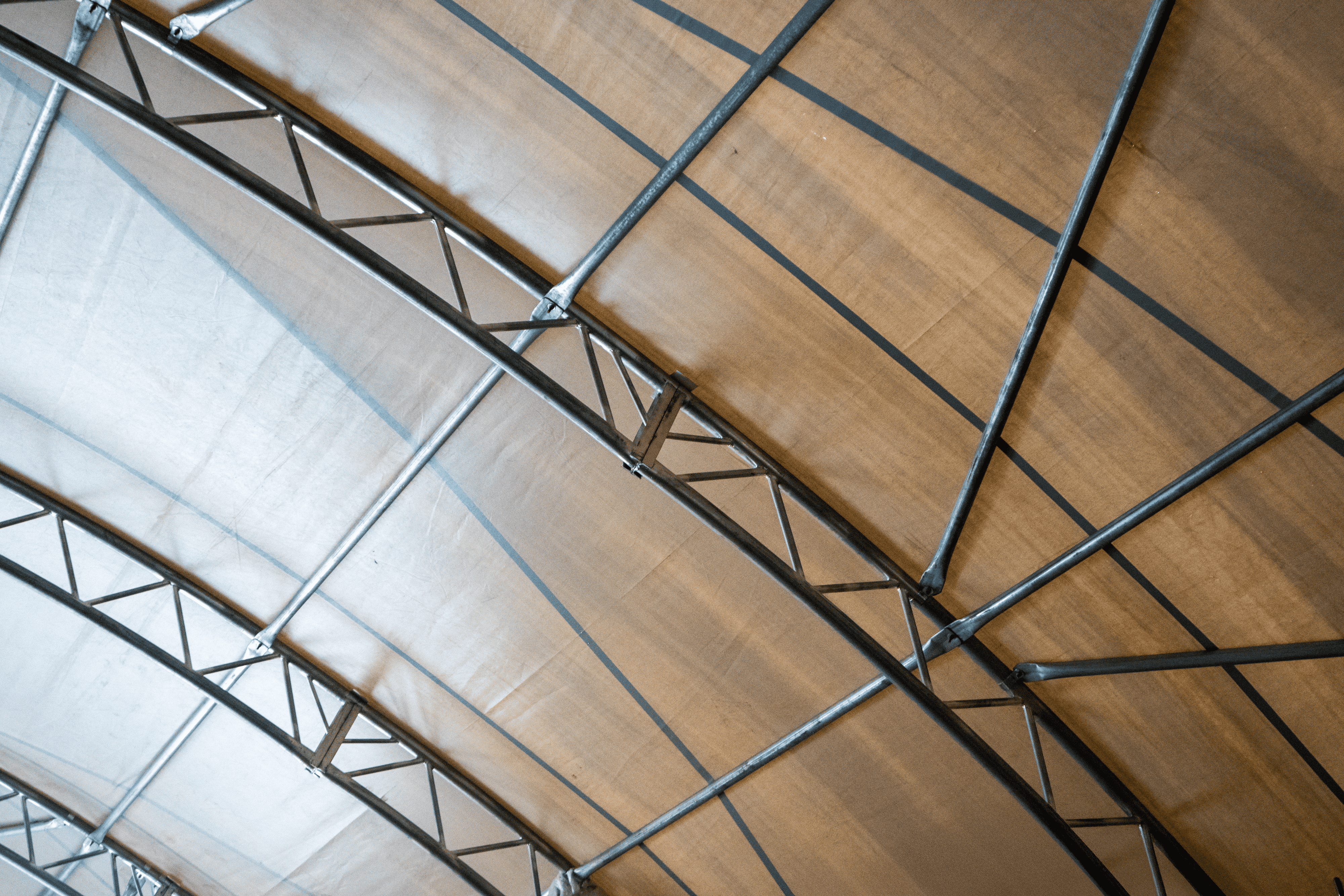 Riparo per container - 18,3 x 12 x 6 m (60 piedi x 40 piedi x 20 piedi)