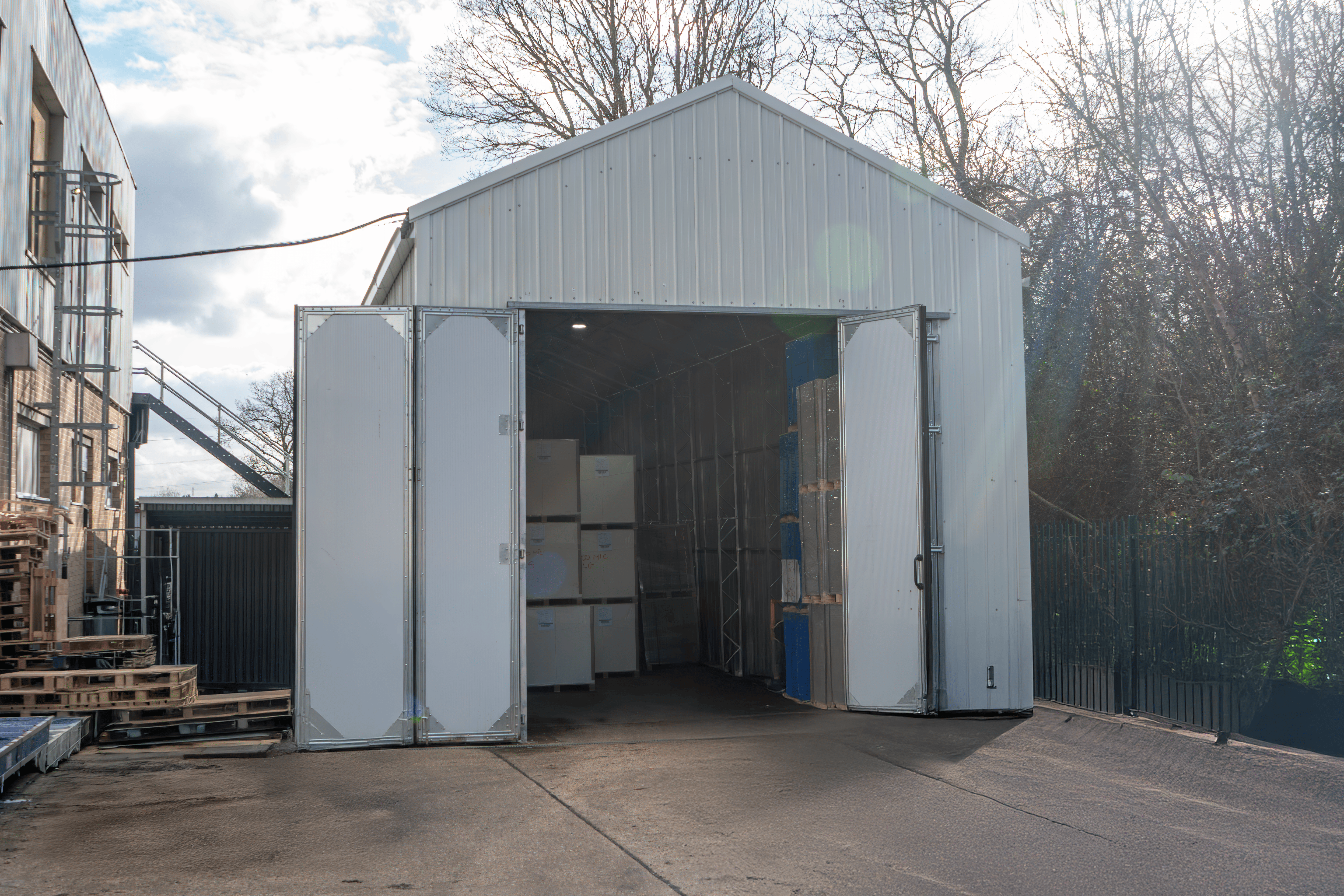 Hangar per aerei in acciaio